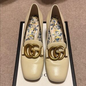 Gucci Cream Loafers with Gold Accent